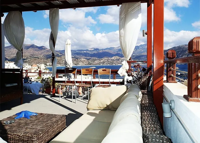 شقة فندقية Odyssey 2*